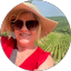 Profile photo of Mary Howicz