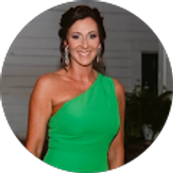 Profile photo of Amy Hill