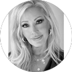 Profile photo of stephanie lee