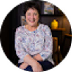 Profile photo of Dawn Dobson