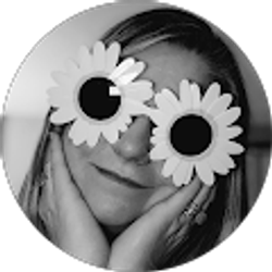 Profile photo of Molly Veit