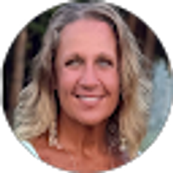 Profile photo of Jamie Holocker