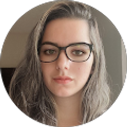Profile photo of Thais Ferreira