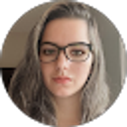 Profile photo of Thais Ferreira