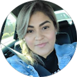 Profile photo of Jenny Bustillo