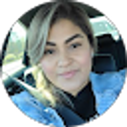 Profile photo of Jenny Bustillo