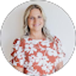 Profile photo of Yvette Perdue
