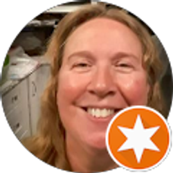 Profile photo of Kelly Maguire