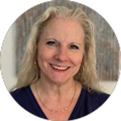 Profile photo of Stephanie Acquilano