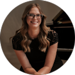 Profile photo of Mollie Campbell