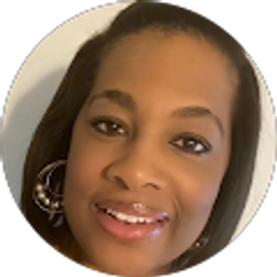 Profile photo of Nikki Murdock