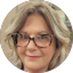Profile photo of Laura Sanders