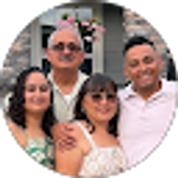 Profile photo of Vivian Perez