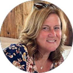 Profile photo of Mary Sabitus