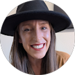 Profile photo of Stephanie Stoddard