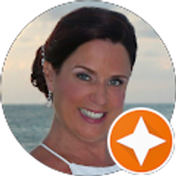 Profile photo of Julie Ruh