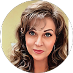 Profile photo of Lucy Groves