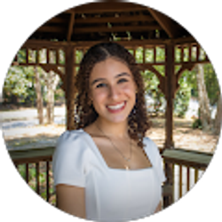 Profile photo of Alexandra Perez