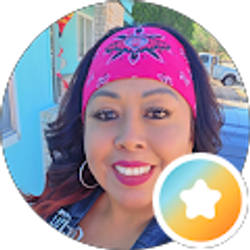 Profile photo of LAURA LAZARO