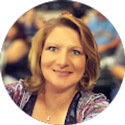 Profile photo of Linda Budzien