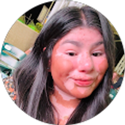 Profile photo of Stephanie Valencia