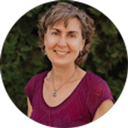 Profile photo of Lynn Fleharty