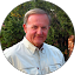 Profile photo of Dennis Richardson