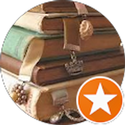 Profile photo of Bees Bookshelves