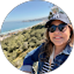 Profile photo of Carrie Quiza