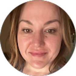 Profile photo of Kelly Dial