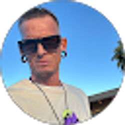 Profile photo of Russell Chandler