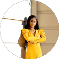 Profile photo of Lauryn McDaniels