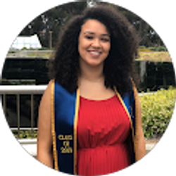 Profile photo of Lauren Pimental