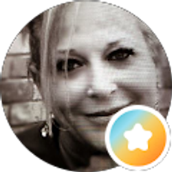 Profile photo of Monique Marx