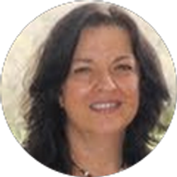 Profile photo of Lynn Mace