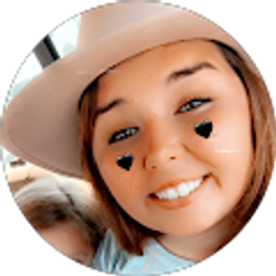 Profile photo of Shelby Graves