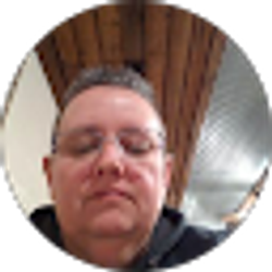 Profile photo of Amanda Robinson