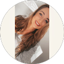 Profile photo of Amanda Lorz