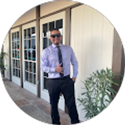 Profile photo of Ray Martinez