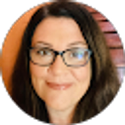 Profile photo of Melanie Bloxom