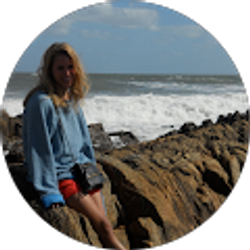 Profile photo of Ellie Schmidt