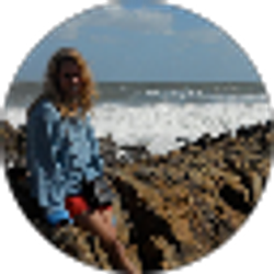Profile photo of Ellie Schmidt