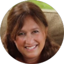 Profile photo of Dawn Aitchison