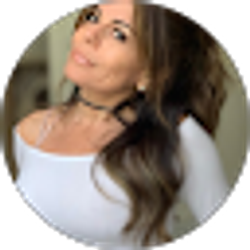 Profile photo of CLAUDIA POBLETE (HerSoulVacation)