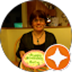 Profile photo of Holly Nicholson