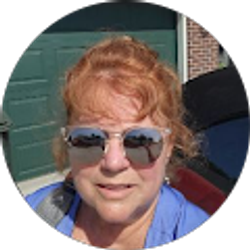 Profile photo of Linda Belcher