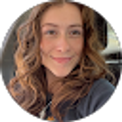Profile photo of Hannah L