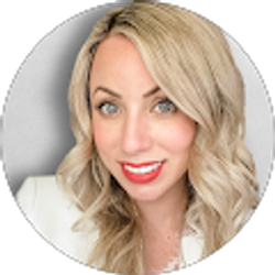 Profile photo of Janelle Chmiel