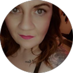 Profile photo of Amanda Bragg