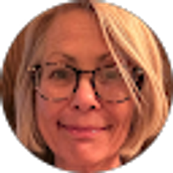 Profile photo of becky hyink